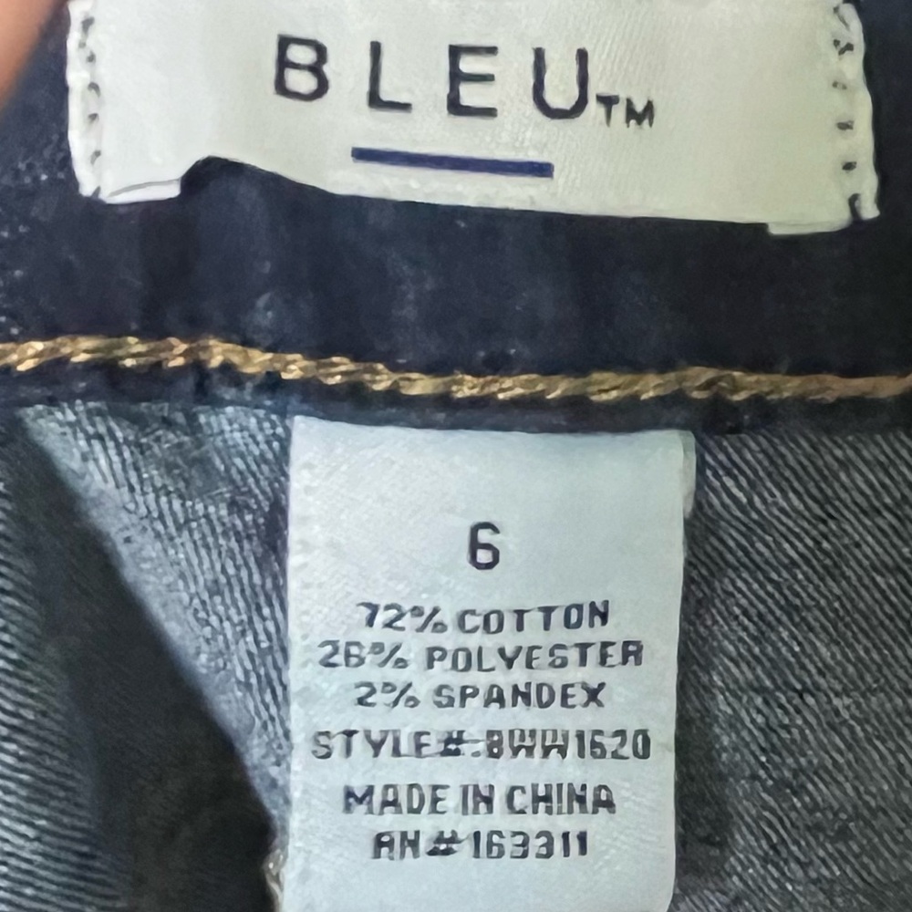 Bleu Womens Jeabs Dark Blue Denim Jeans cropped size 6 - Picture 2 of 8